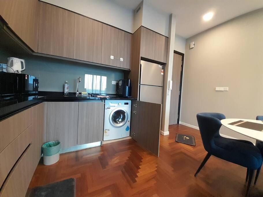 Minimalist Luxury 3bedroom For 6 Pax Apartment *