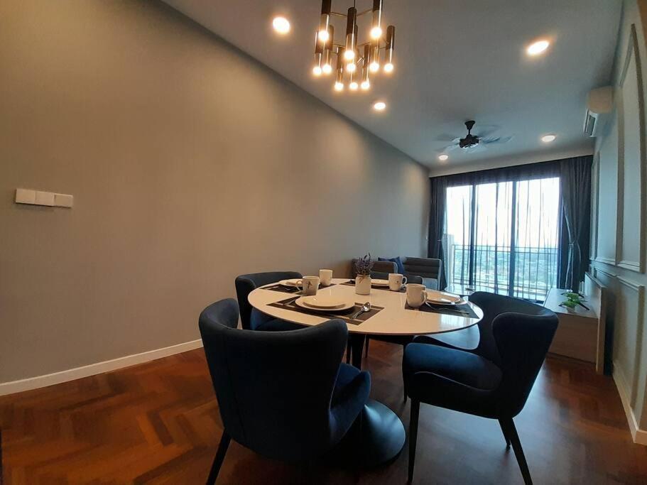 Minimalist Luxury 3bedroom For 6 Pax Pangsapuri *